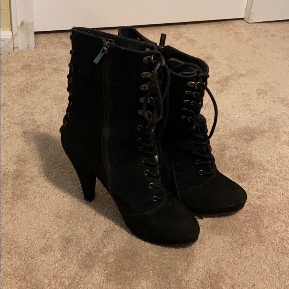 Black lace up low boots